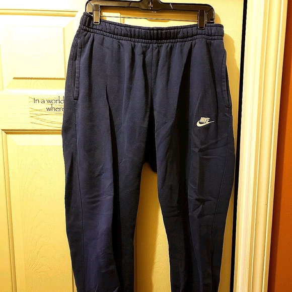 Nike Sportswear Club Fleece Joggers - Picture 1 of 4